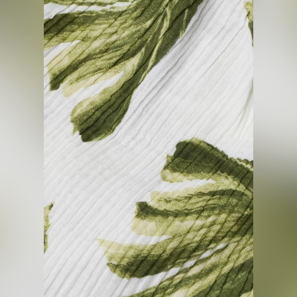 H&M long flowy dress - Picture 5 of 5